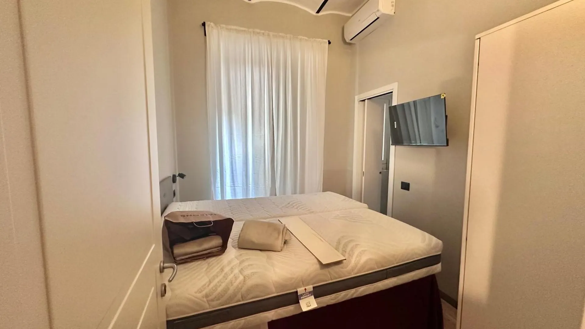 Roman Holidays Hostel