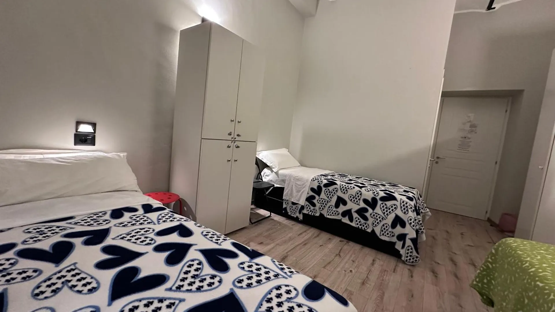 Auberge de jeunesse Român Holidays
