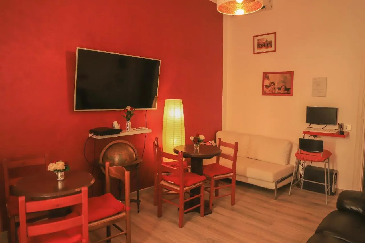 Roman Holidays Hostel