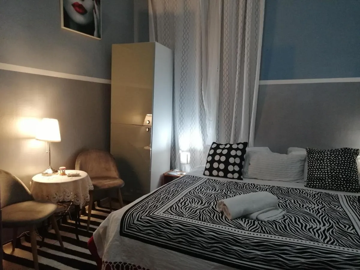 Roman Holidays Ostello Roma