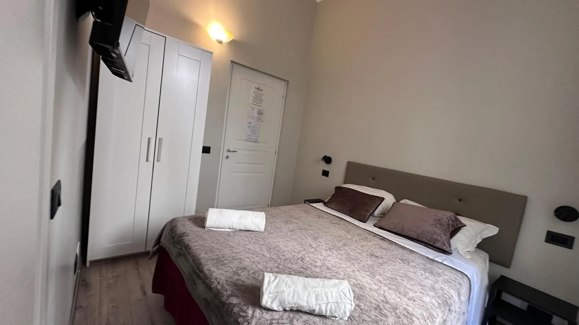 Ostello Roman Holidays Italia