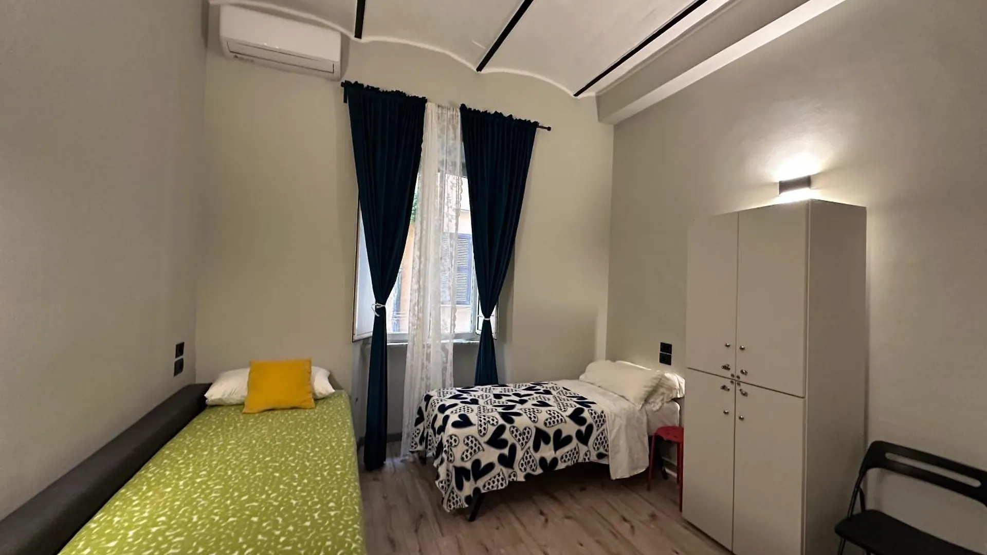 Roman Holidays Ostello