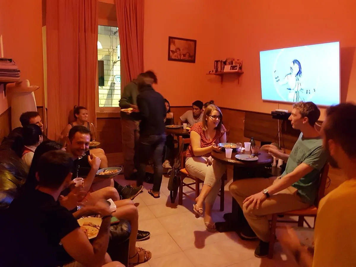 Roman Holidays Ostello