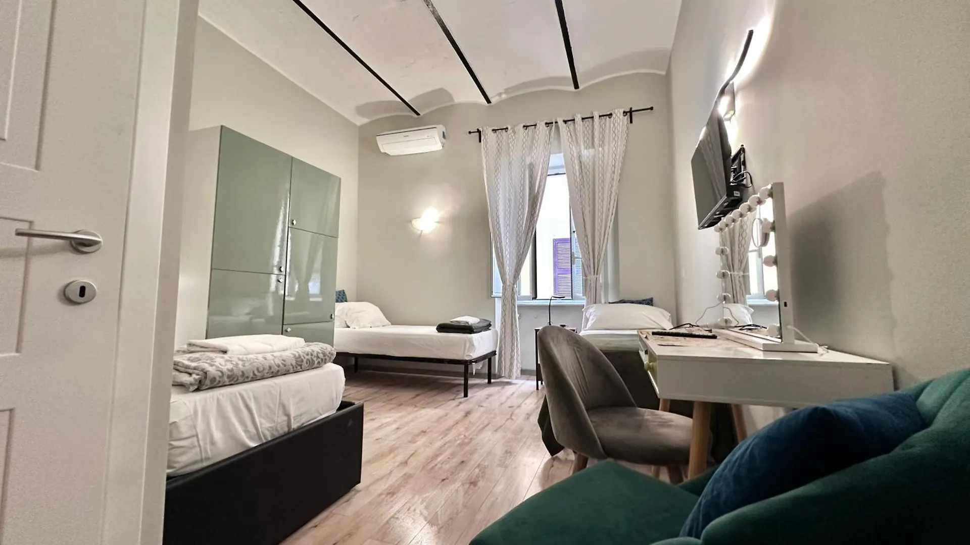 Hostel Roman Holidays